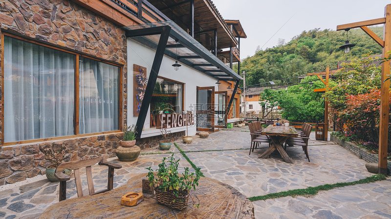 旅游公司账务处理系统：核心功能与选型要点